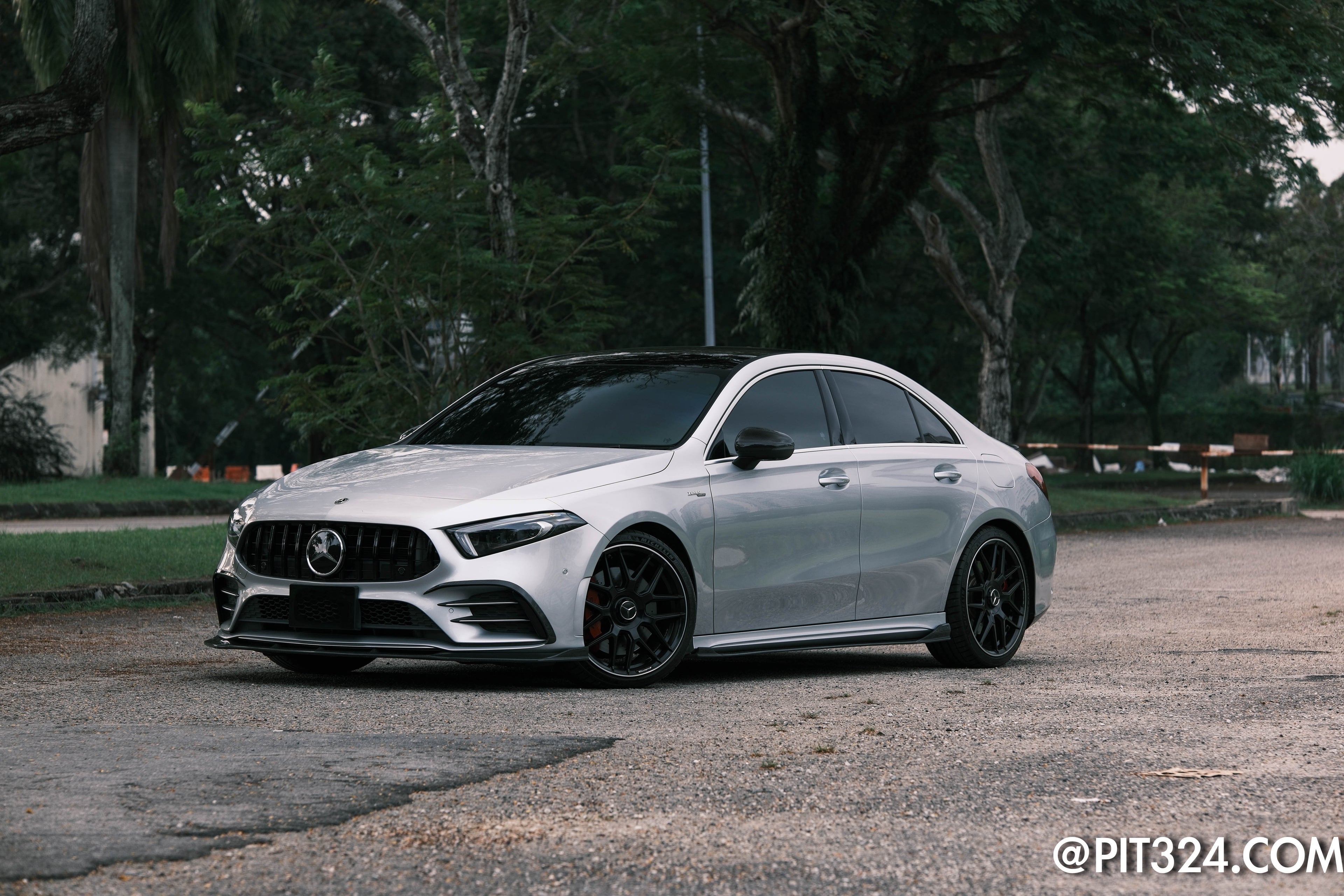 MERCEDES-BENZ A35 AMG 4MATIC