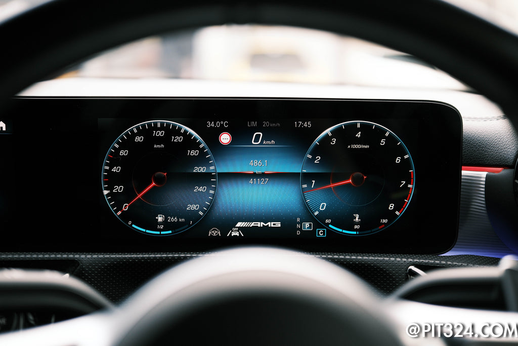 MERCEDES-BENZ A35 AMG 4MATIC