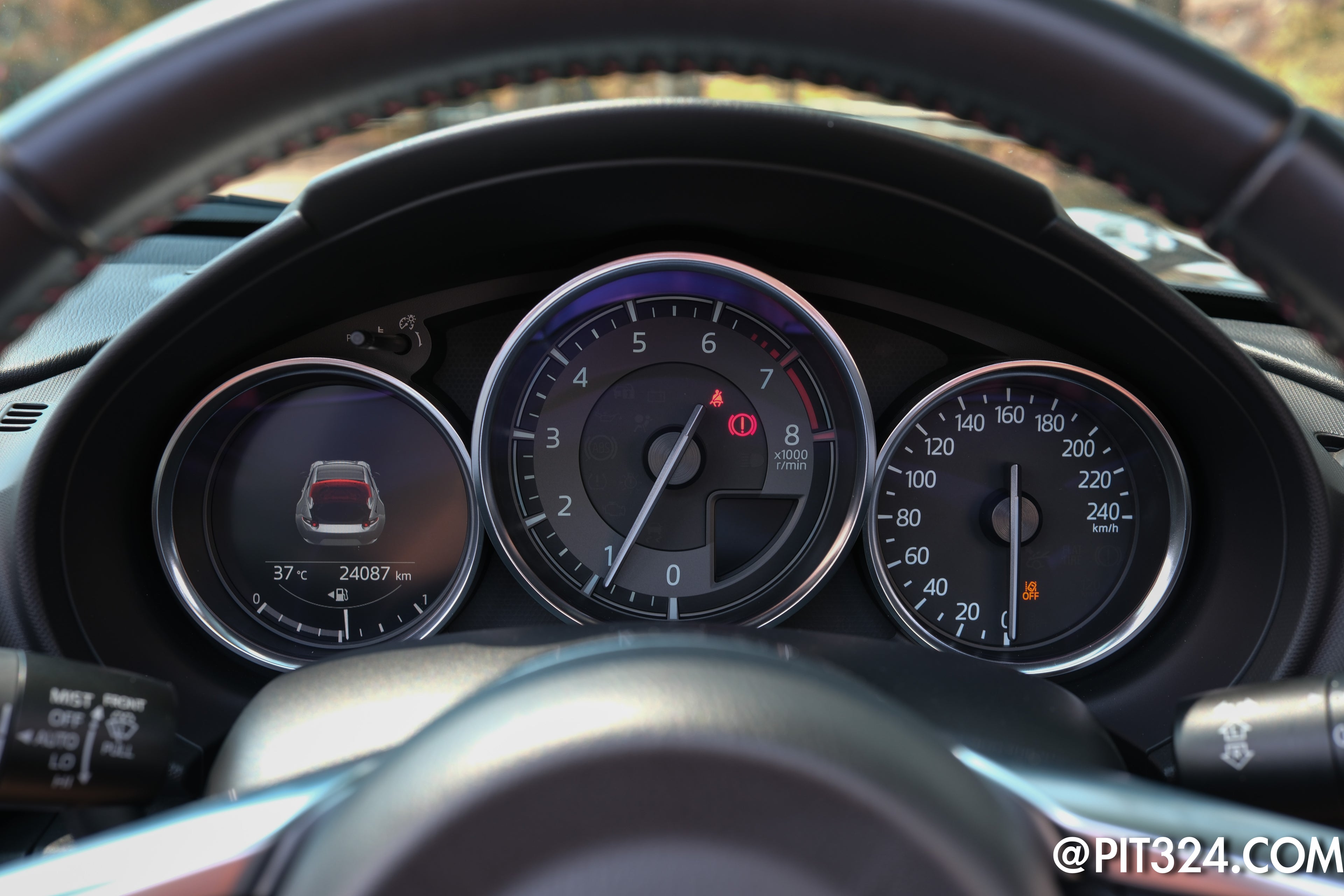 MAZDA MX-5 ND1 RF