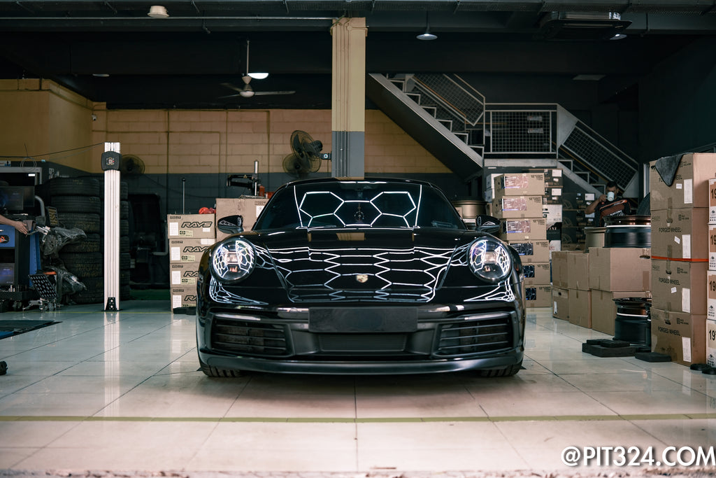 PORSCHE 911 CARRERA 4S (992)