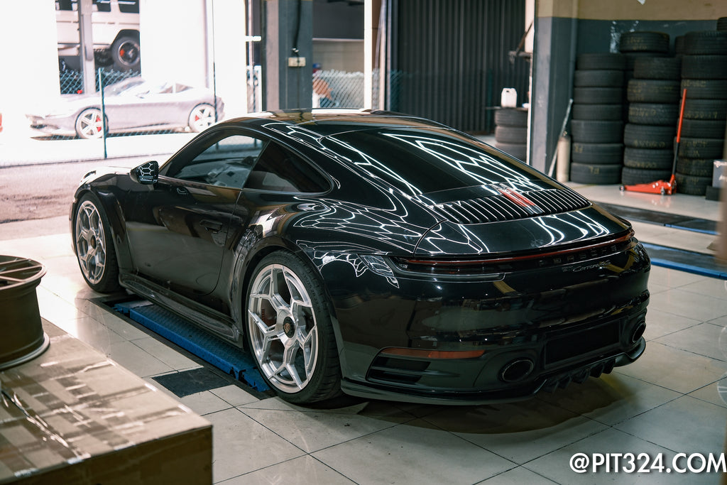 PORSCHE 911 CARRERA 4S (992)