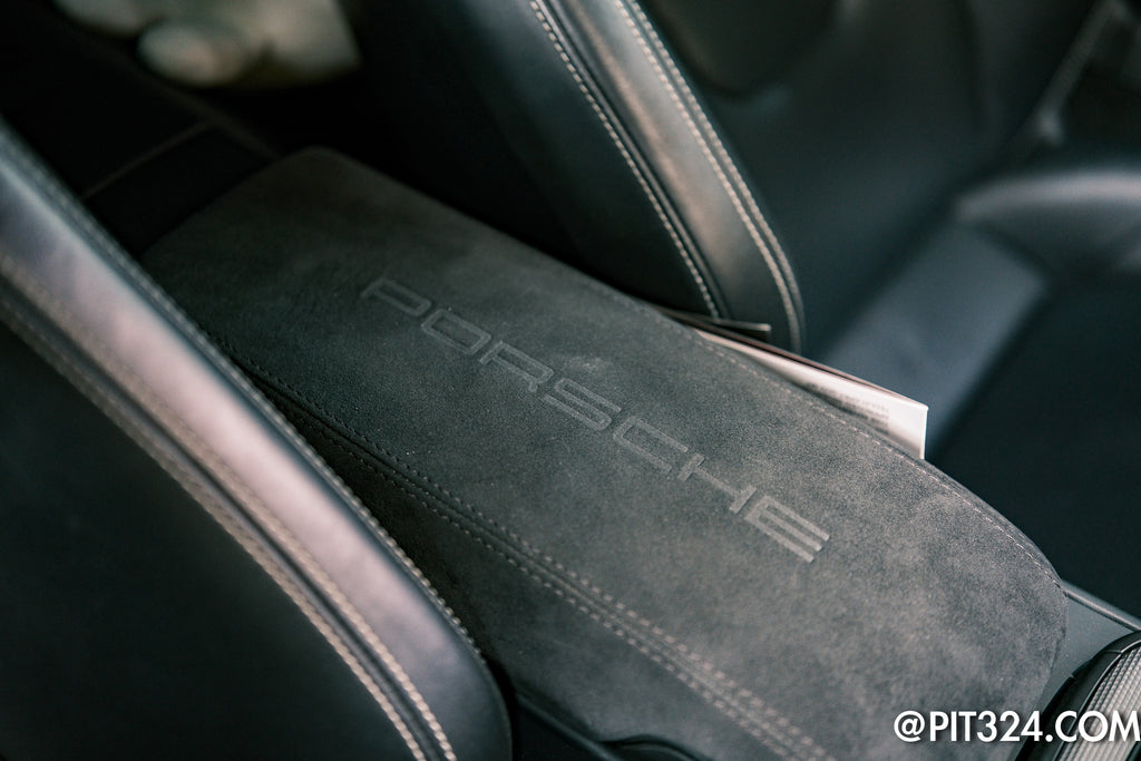 PORSCHE 911 CARRERA 4S (992)