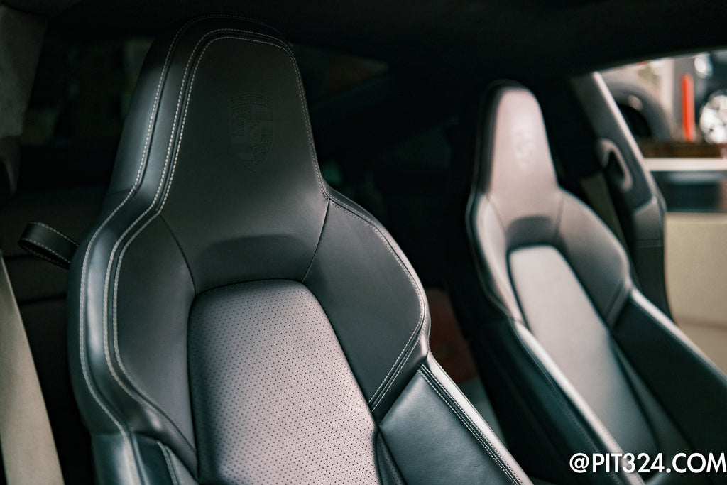 PORSCHE 911 CARRERA 4S (992)